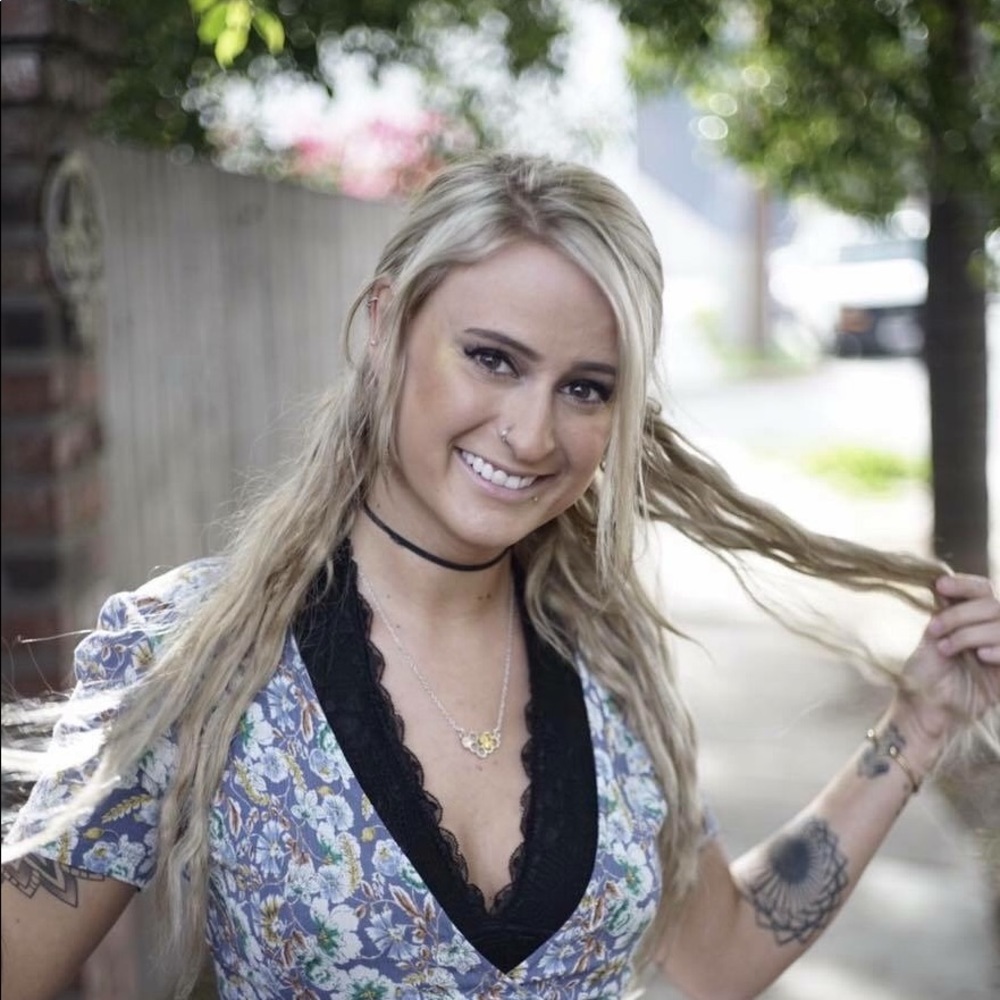 Meet your Posher, Sydney